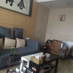 蕴涵发型工作室(金桥国际广场B座店)