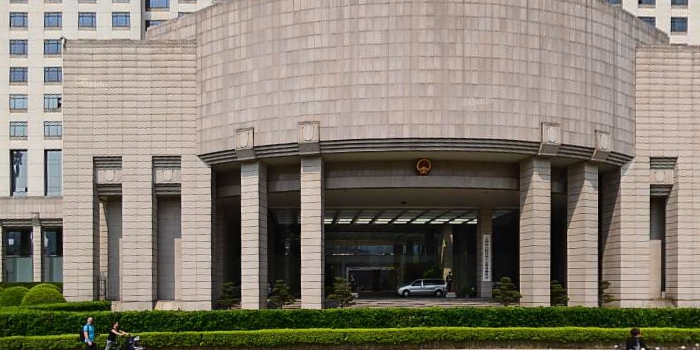 地址(位置,怎么去,怎么走):  上海市黄浦区人民大道200号
