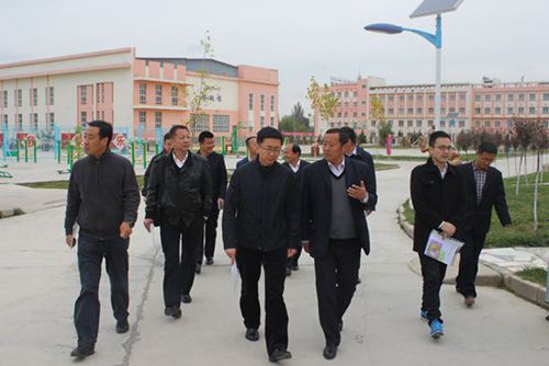 新疆维吾尔自治区伊犁哈萨克自治州巩留县巩留镇团结路高级中学