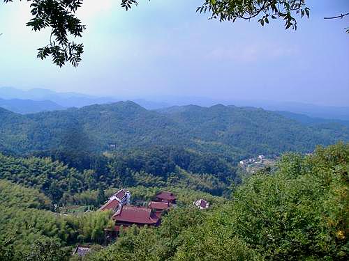 龙华山风景区