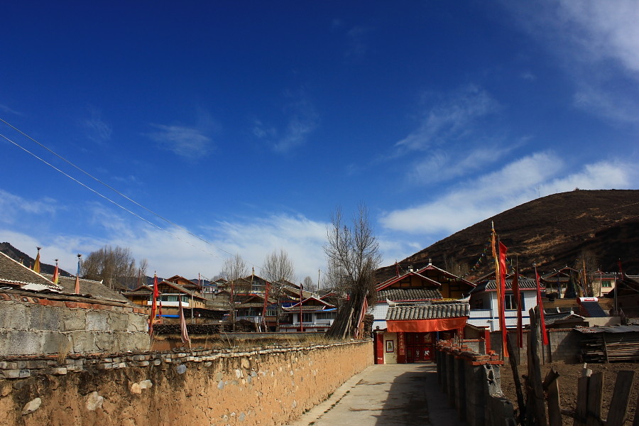 山巴村地名网_四川省阿坝藏族羌族自治州松潘县山巴乡山巴村资料简介