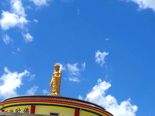 辽宁省朝阳市龙城区杠头沟村青龙山上