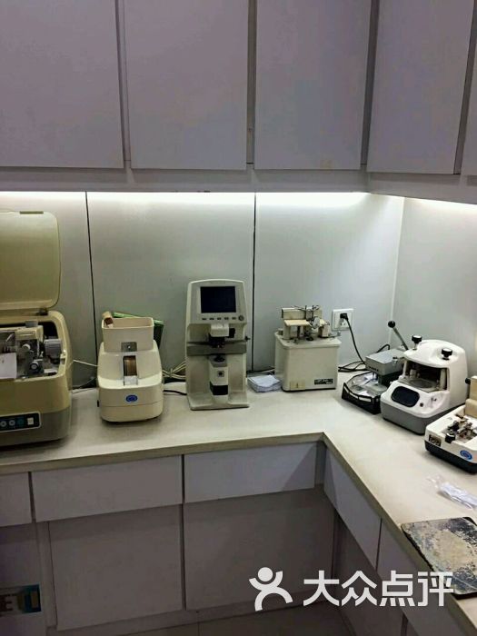 良品眼镜(青云路店)