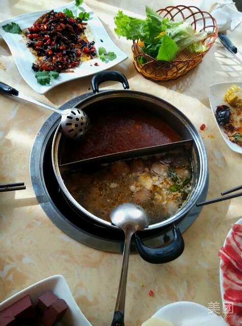 澳门德兴海鲜火锅(蒲城店)