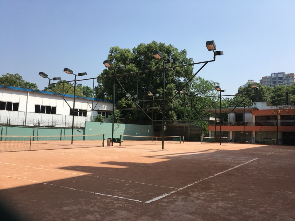 成都体育学院-网球场