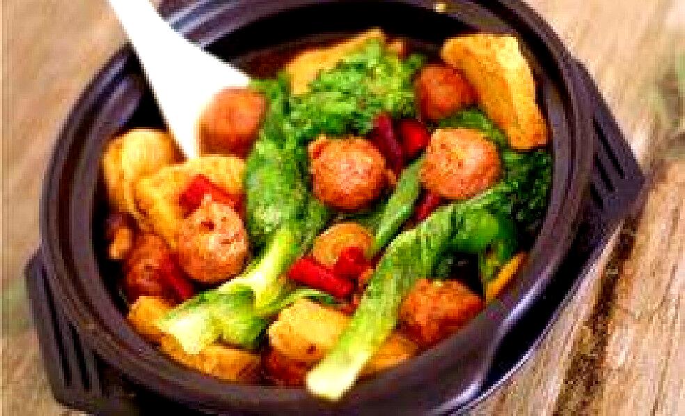 黄焖鸡米饭(火车站店)