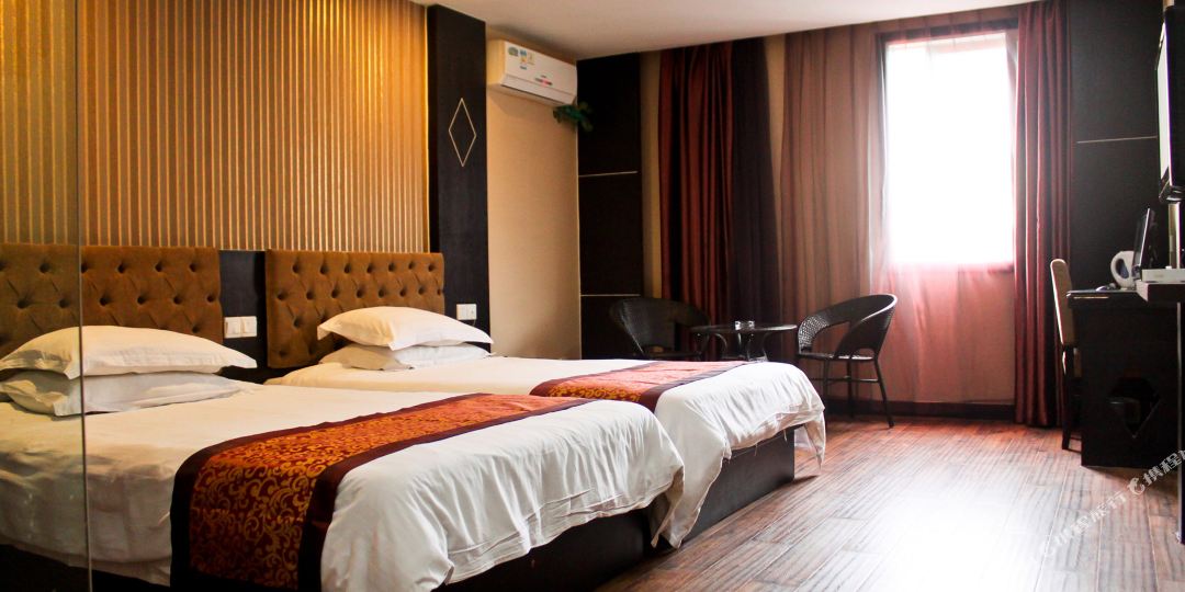 浩天假日酒店甬港南路店