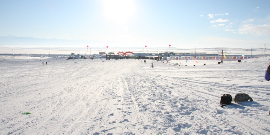 汗腾格里滑雪场