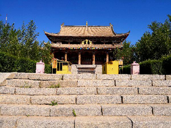 东乌珠穆沁旗标签: 寺庙 旅游景点 名胜古迹  库伦大庙共多少人浏览