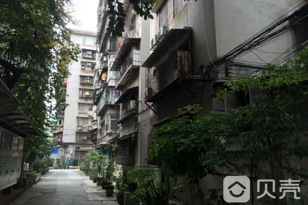 广州市海珠区汇源大街可逸家园东南侧约70米