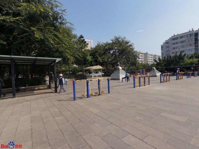 碧鸡文化公园