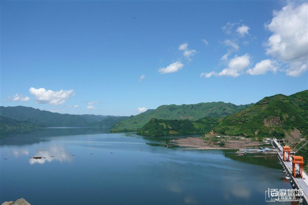 云峰湖旅游度假区