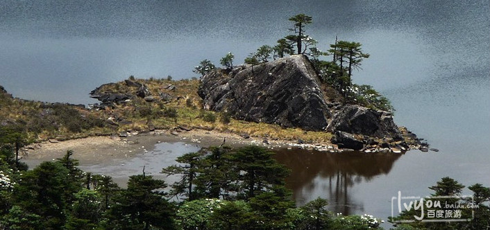 九十九龙潭景区