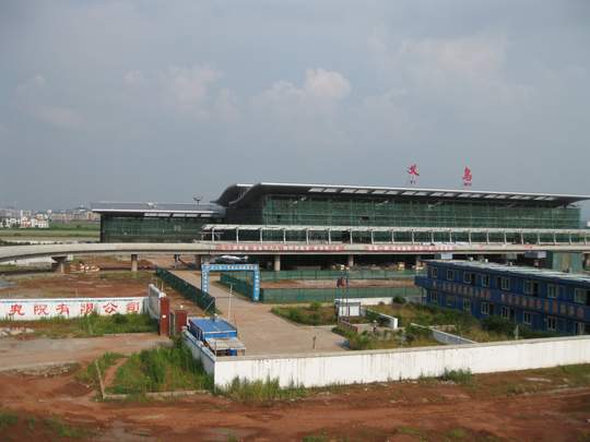 地址,地图,预定,价格,团购,优惠,义乌机场-停车场在哪,怎么走_金华