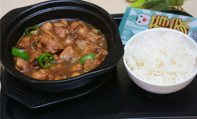 黄焖鸡米饭(华阴店)