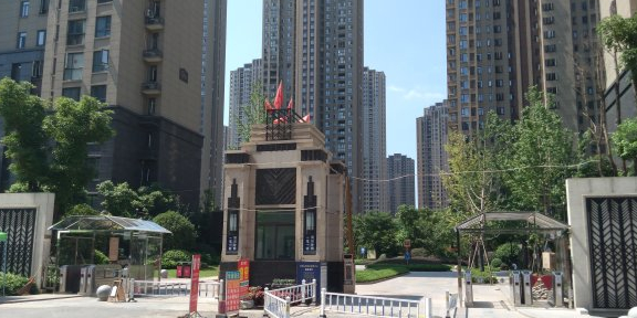 湖北省武汉市武昌区宝通寺路与瑞景路交叉口