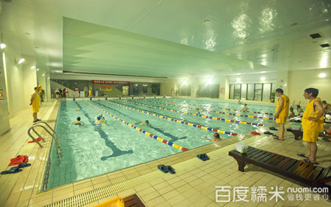 华驰体育汇一城游泳池