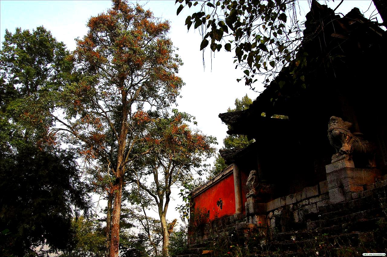 贵州省黔西南布依族苗族自治州普安县松岿寺(636县道西200米)