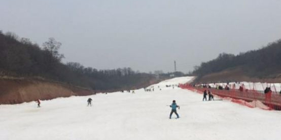 伏羲岭滑雪场