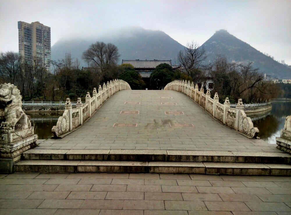 乌蒙山国家地址公园-麒麟洞景区