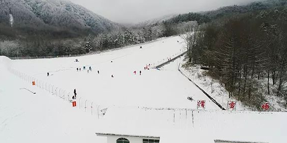 光雾山大坝滑场雪