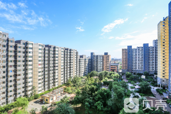 北京市海淀区龙岗路与永泰庄西路交汇处