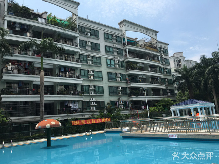 锦翠苑游泳池