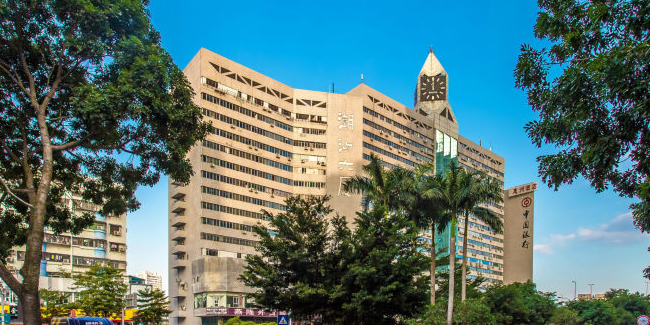 文锦渡口岸大楼