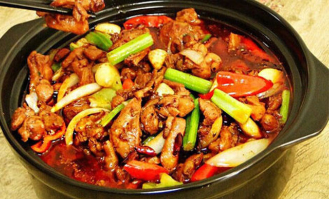 重庆鸡公煲(金百合东区店)