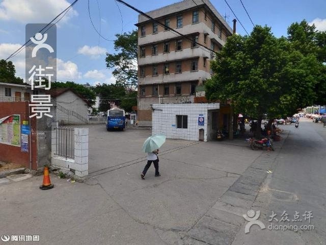 跃进路120号碧丽星城10栋1层