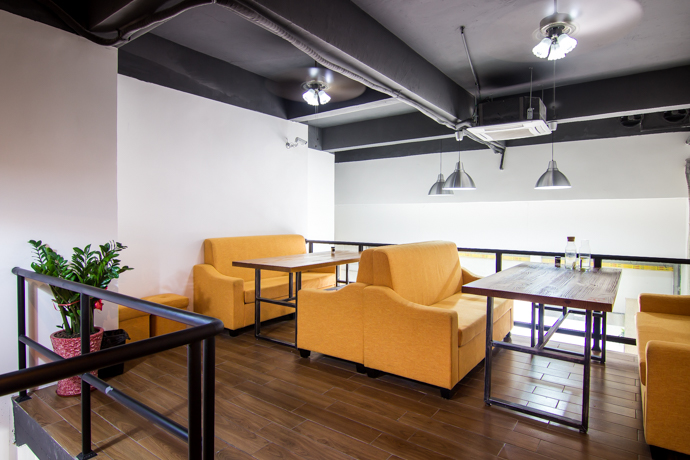 鲜生活西餐超市(金湖翡翠店)