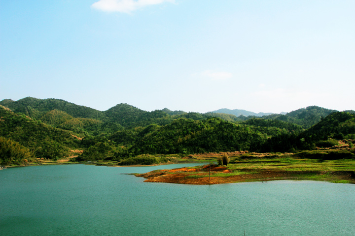 黄袍山天唐水