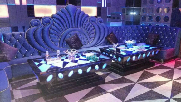 孝昌县 >> 生活服务标签: ktv 购物 休闲娱乐 凯旋门俱乐部共多少人