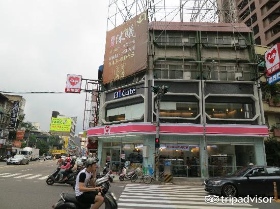 全家便利店(新竹东品店)