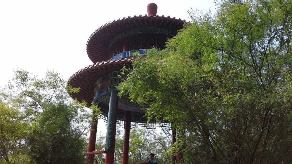 红石峡水-休息亭