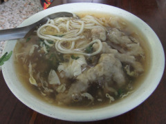 三姐妹米苔目