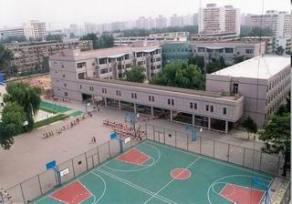 广东省茂名市电白区那楼小学(袂稔路东)