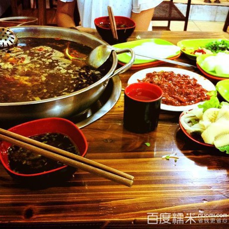 滋补牛。香港式牛杂养生火锅(何兴村店)