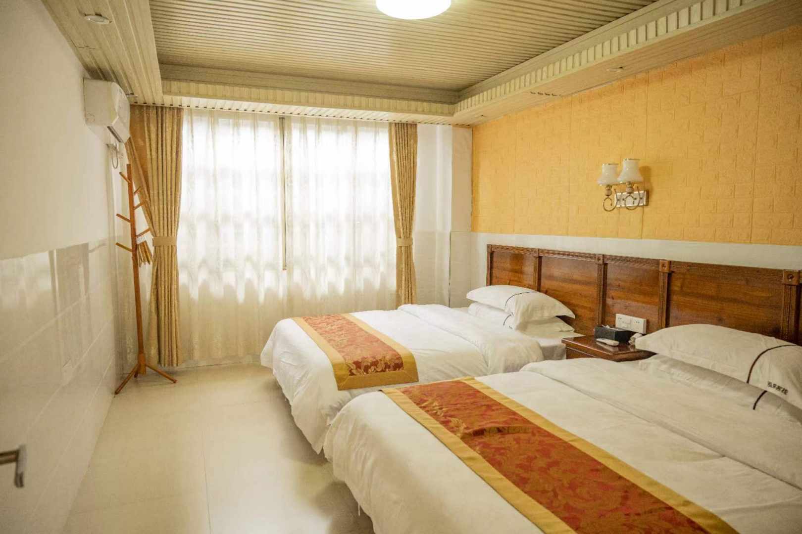 泓泉客栈