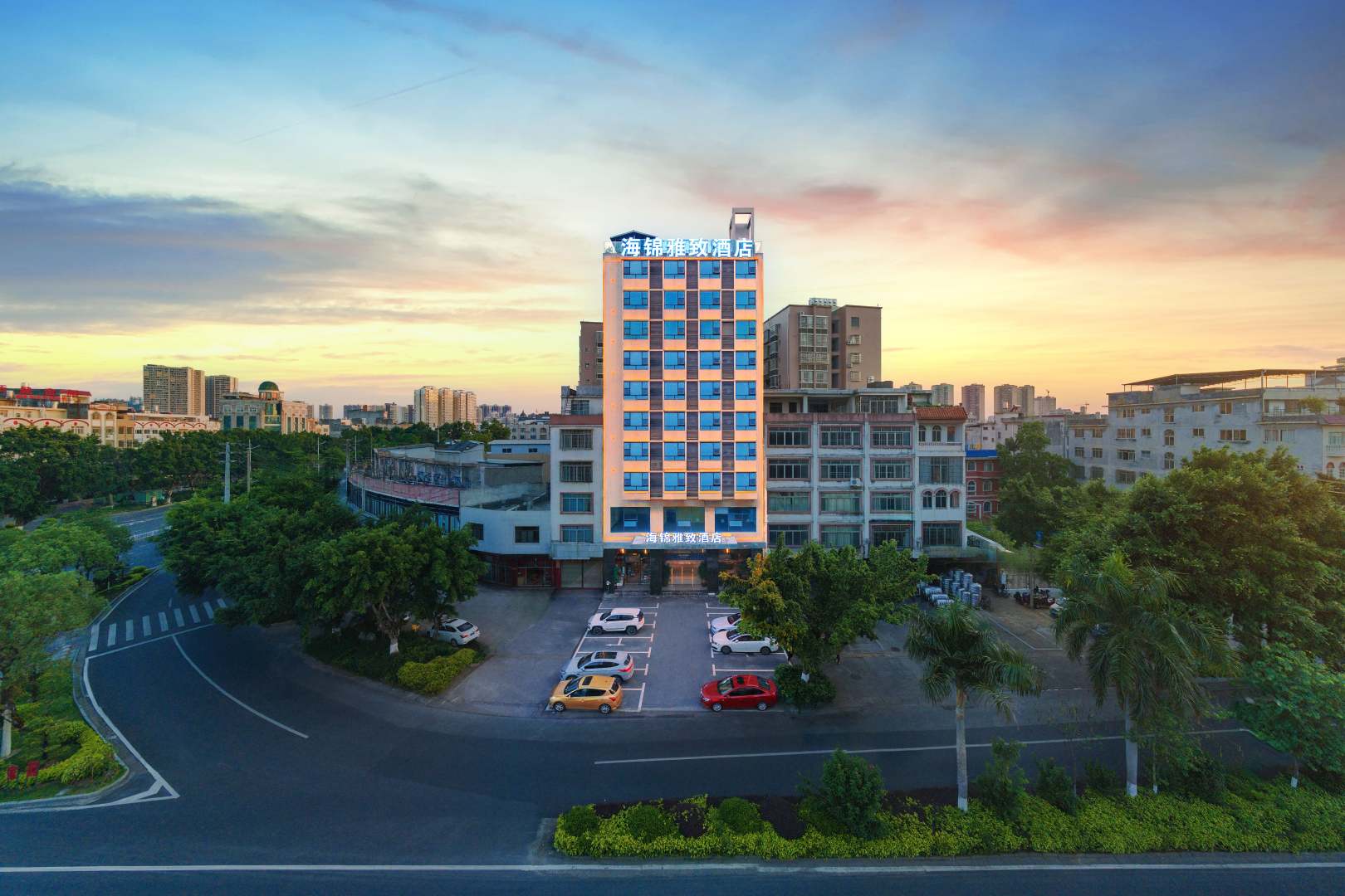 海锦雅致酒店(北流永丰广场城南汽车站店)