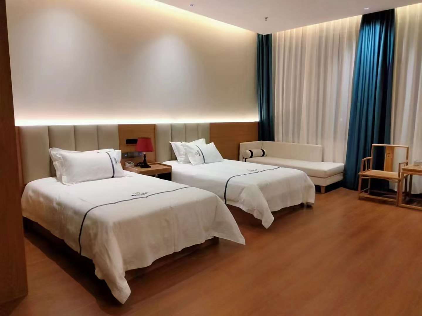 阳信德鑫酒店