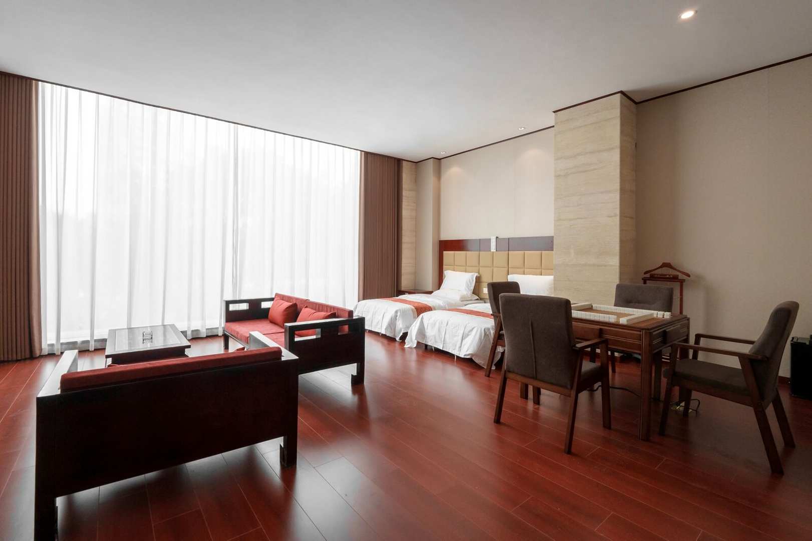 唐朝酒店(西安凤城三路市图书馆地铁站店)