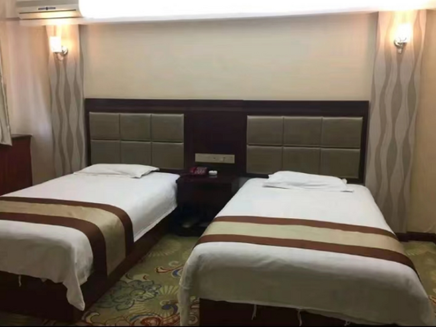 环宇宾馆(兰新东路店)