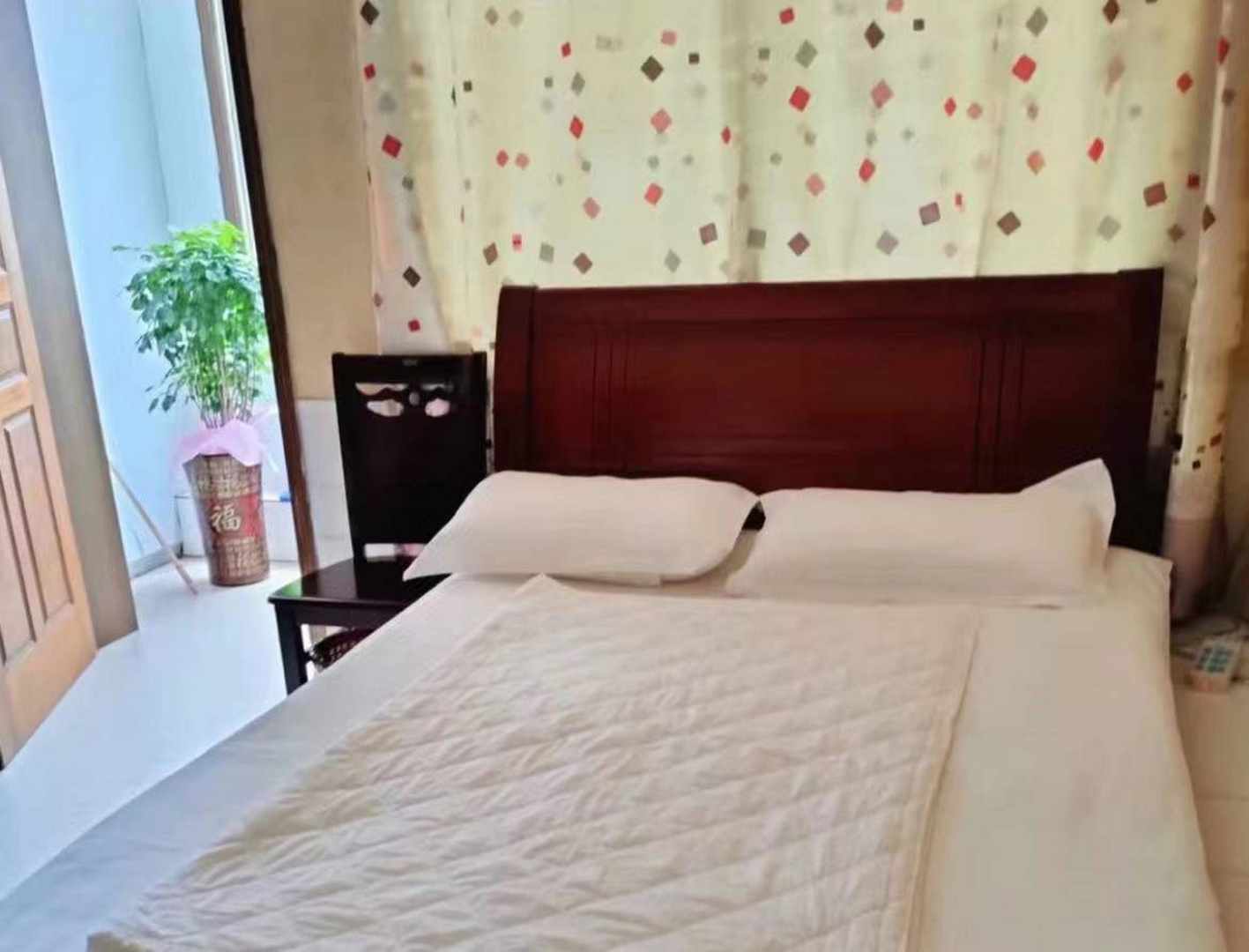 华鑫宾馆(大湖路店)