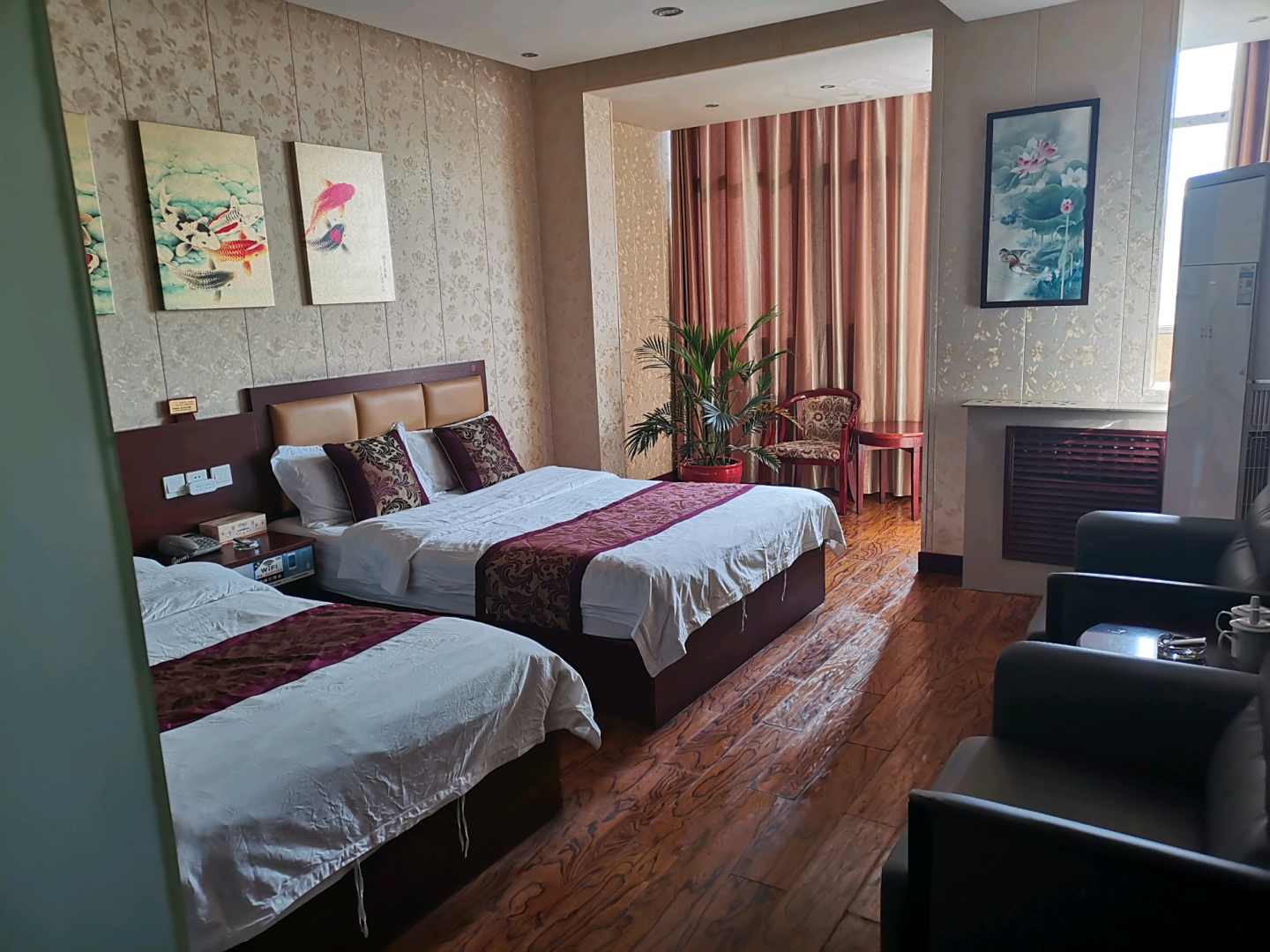 皇家驿栈商务宾馆(老集街店)