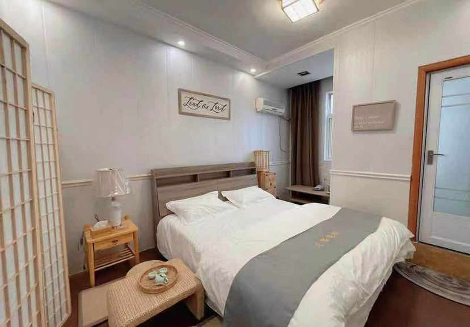 邳州睿曼铂民宿酒店