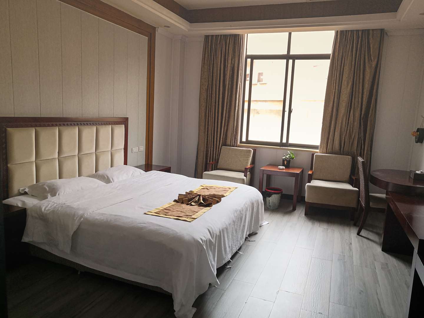 筠连天河温泉酒店