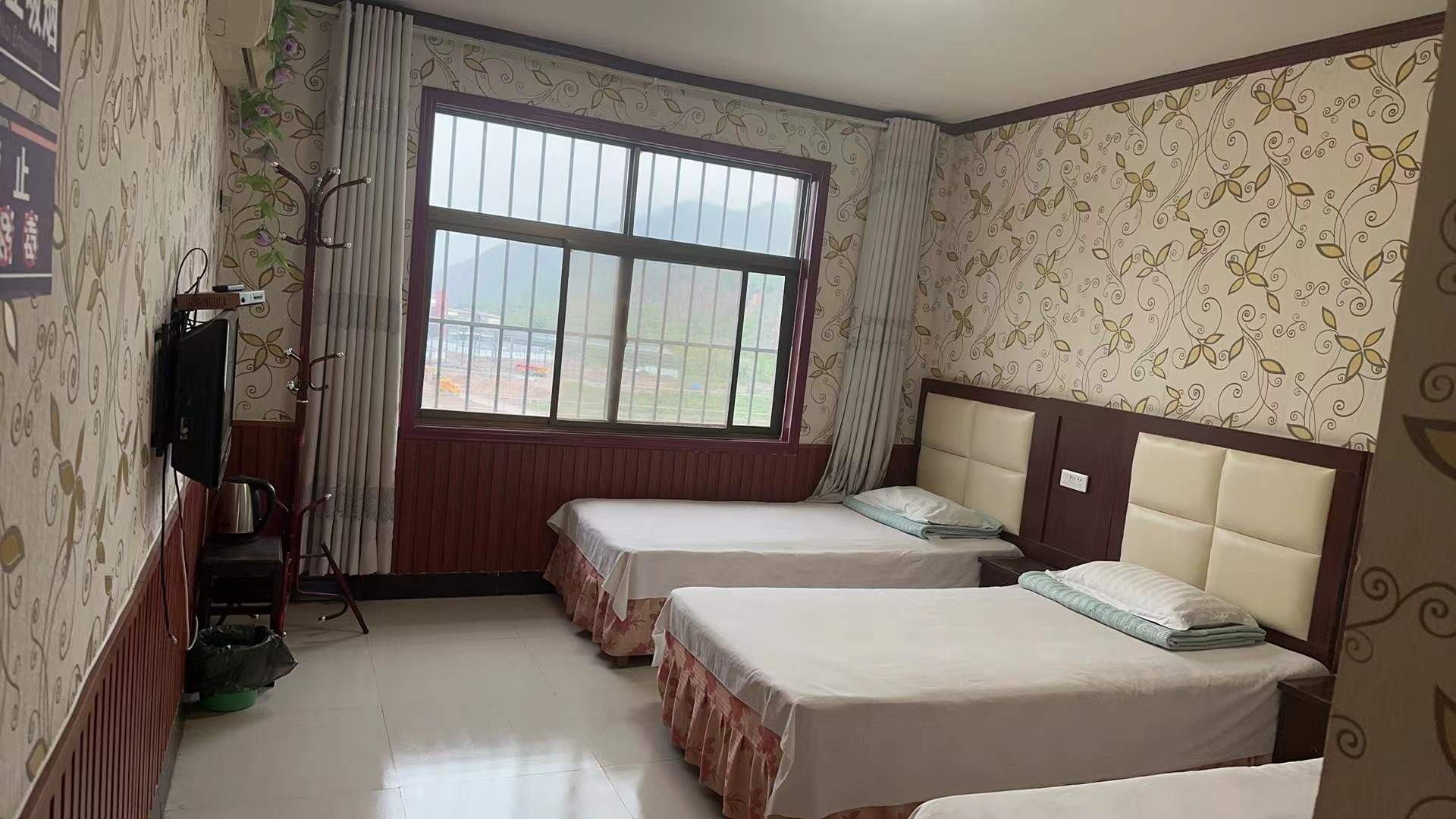 云台山亚美宾馆