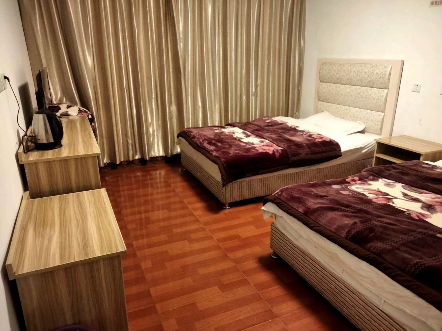 山南金马宾馆