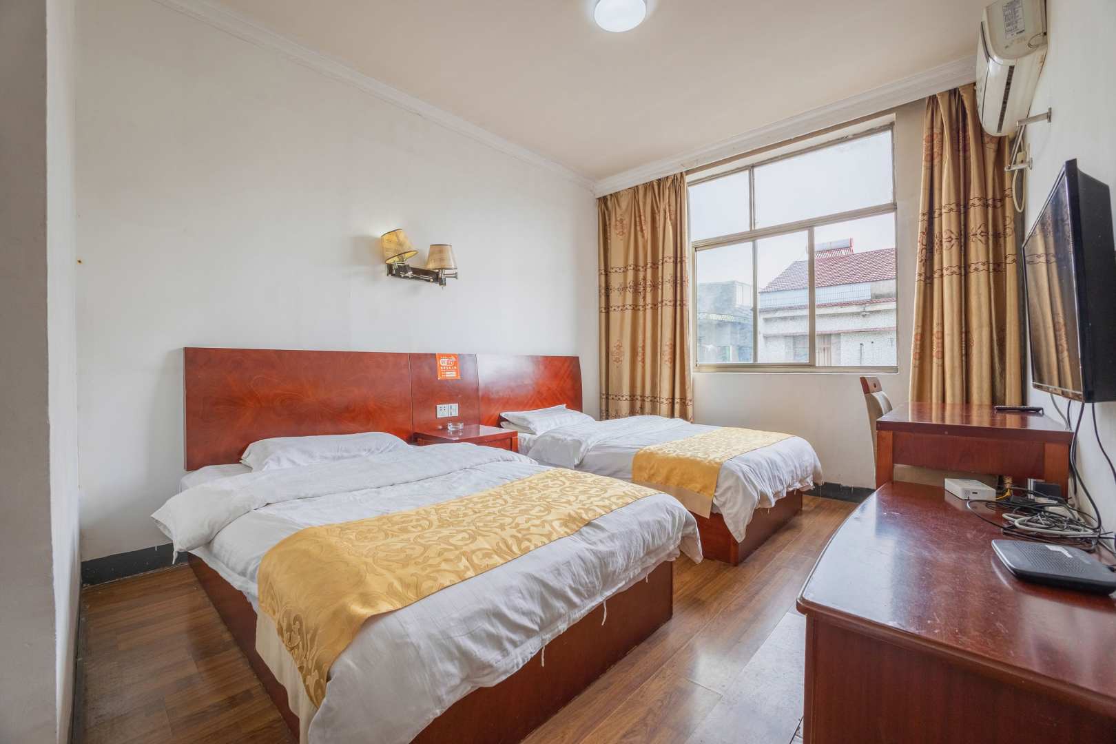 好来屋宾馆(湖州练市镇店)